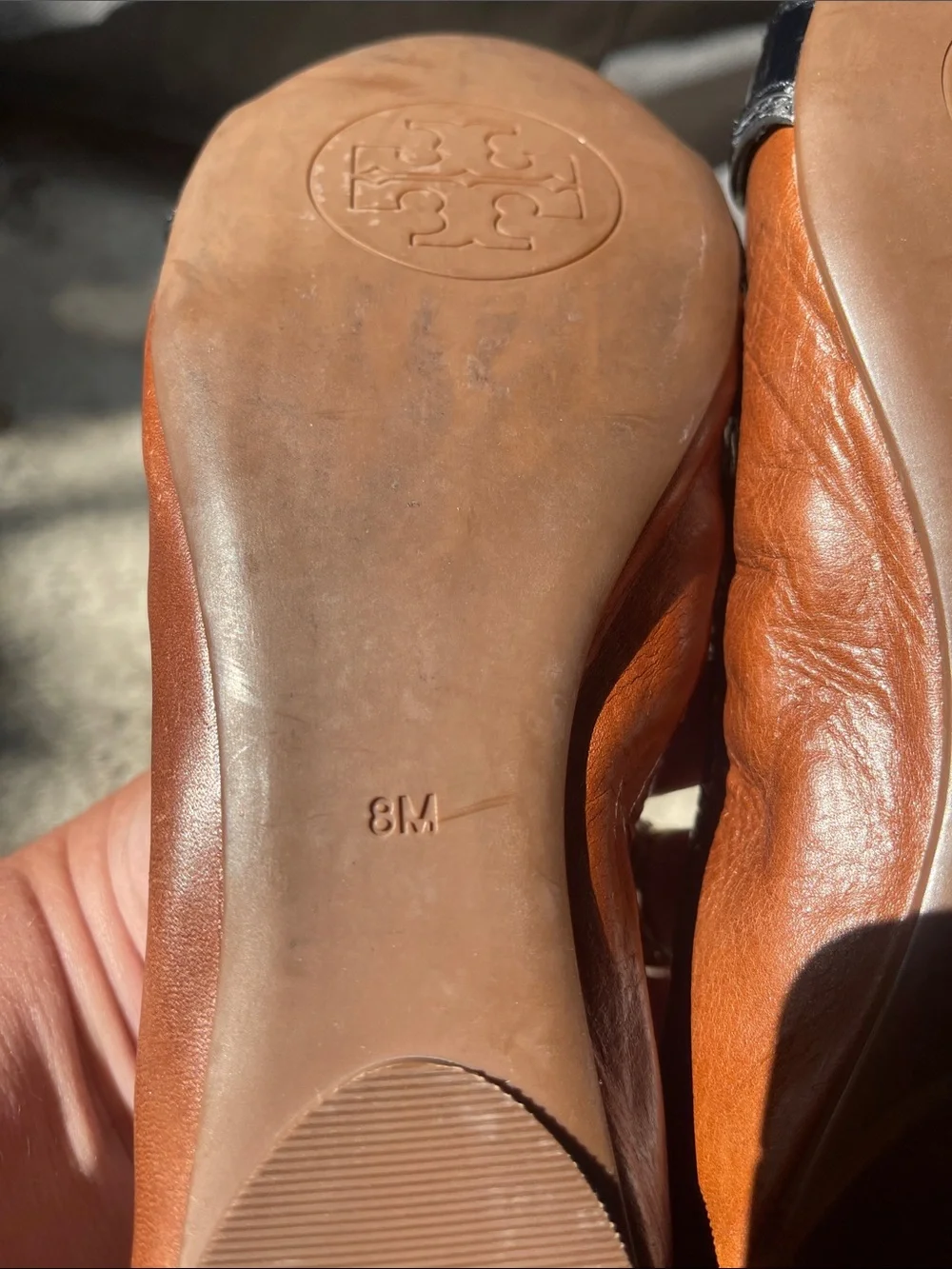 Tory Burch Brown Leather & Black Patent Toe Ballet Flats with Gold Buckle size 8
